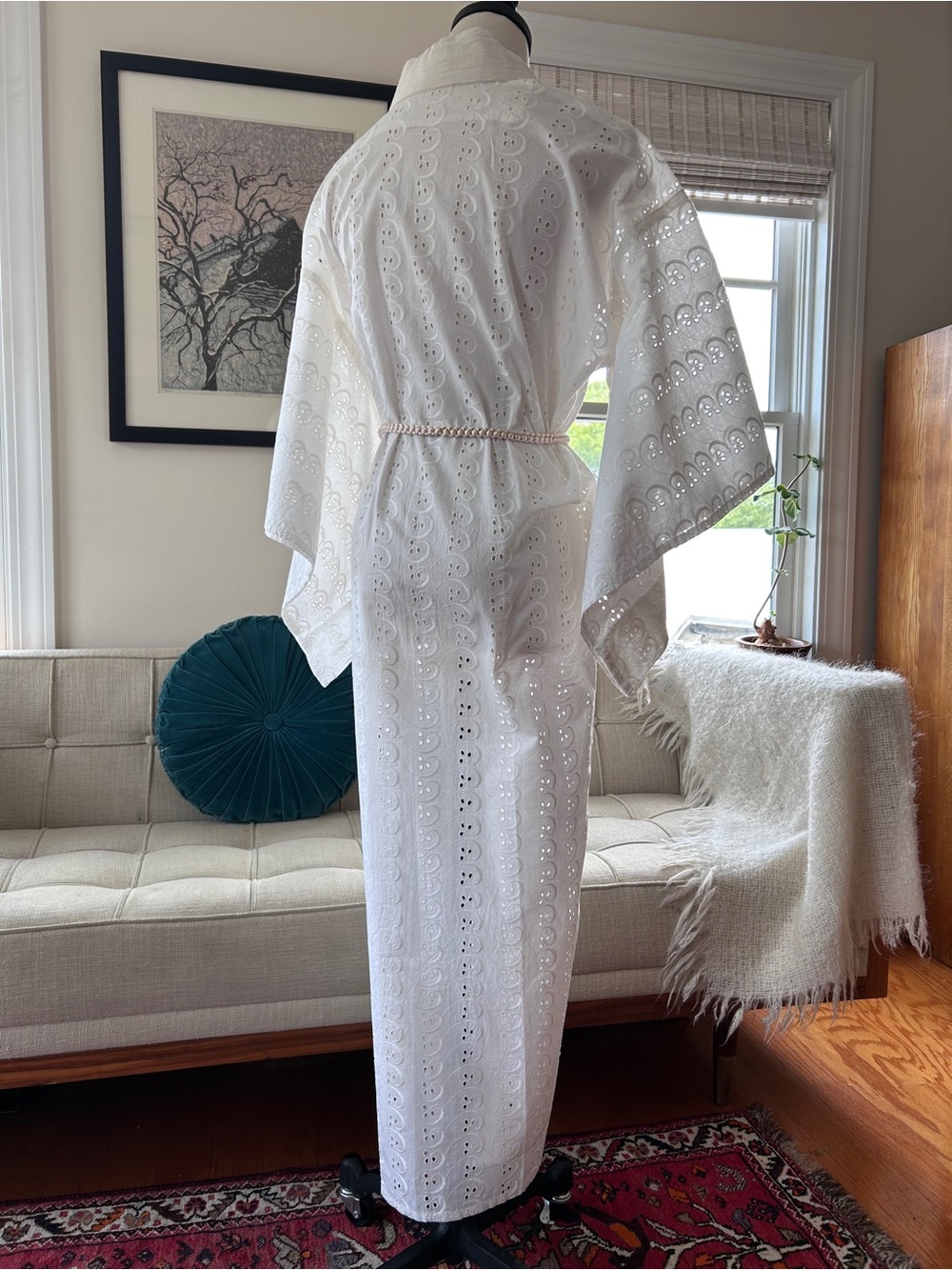 White Cotton Eyelet Nagajuban Kimono with Silk Obijime Waist Cord - Picture 7 of 8